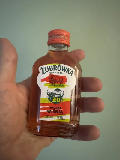 luxkms78 - #pijzwykopem #zubrowka #wisnia #limonka