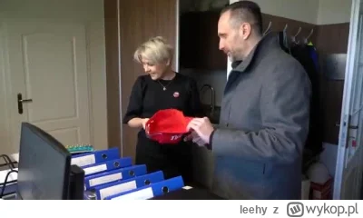 leehy - Janusz dostaje w prezencie cymbałki #heheszki #polityka #januszkowalski