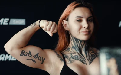 MelonUsk - #famemma Bed Boj (╭☞σ ͜ʖσ)╭☞