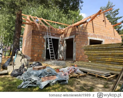 tomasz-wisniewski1989 - #domwbrzozach 
#budowadomu 

Mała aktualizacja
Czekając na zw...