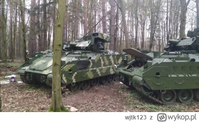 wjtk123 - Bradleye są już na Ukrainie i oczekują na rozpoczęcie ofensywy i złomowanie...