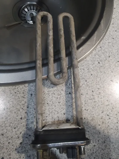 Smarek37 - #majsterkowanie
Pamiętacie te reklamy calgonu jak pokazywali te zarośnięte...