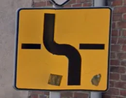 mariusz-bachleda - @Mandarex: gdzie na tym znaku widzisz jazdę prosto?