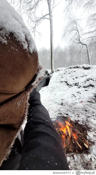 Anoncio2111 - Chuopy, co sobie urządziły wycieczkę do lasu na cały dzień i strzelali ...