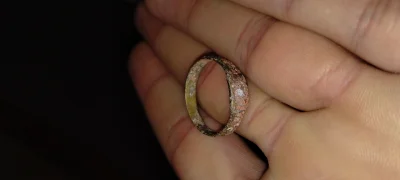 Juzef_Pilsucki - Kuzyn babci cioci szwagra ma taki pierścień, na oko po rozmiarze męs...