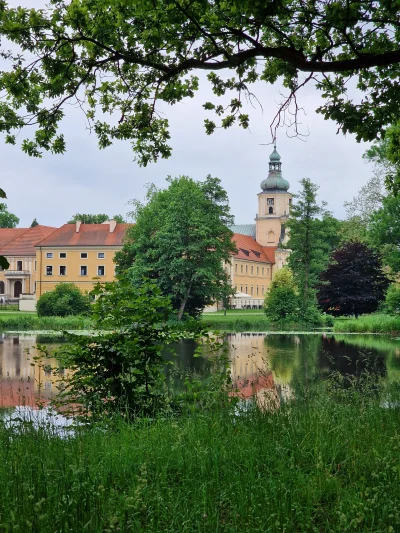 Atreyu - #atreyuzwiedza

Pocysterski Zespół Klasztorno-Pałacowy w Rudach k. Rybnika.
...