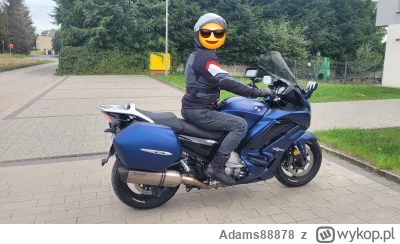 Adams88878 - @PolsartNews: kupiłem we wrześniu, ale nic mi nie ciśnie i nie zjeżdża p...