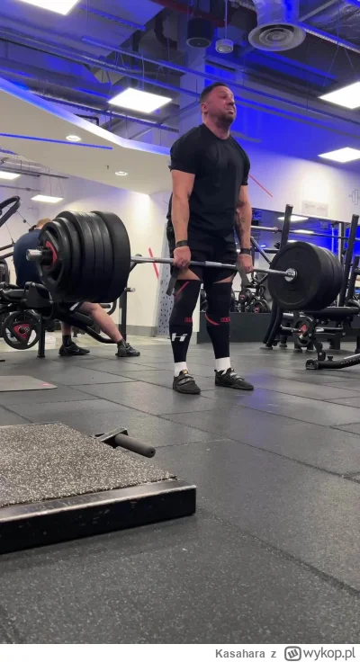 Kasahara - Chciałem sprawdzić czy po pół roku sumo, jeszcze mam j---a
250 kg bez pasa...