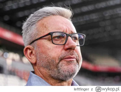 leftfinger - #mecz Janek, weź się posuń albo  schudnij, bo ciasno będzie na jednym fo...