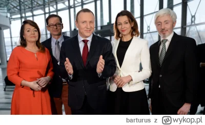 barturus - @WstretnyOwsik jak kurski został prezesem tvp, to zrobił powitalną konfere...