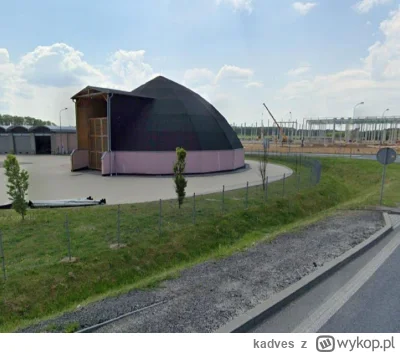 kadves - Halo #krakow. Budują wam nowe ZOO? Bo widzę, że przy zjeździe z DK94 stoi ta...