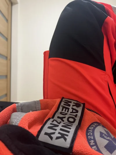 ForTravelSayYes - Uprzejmie proszę o to, aby nie jeść zachłannie karpika, bo jeszcze ...