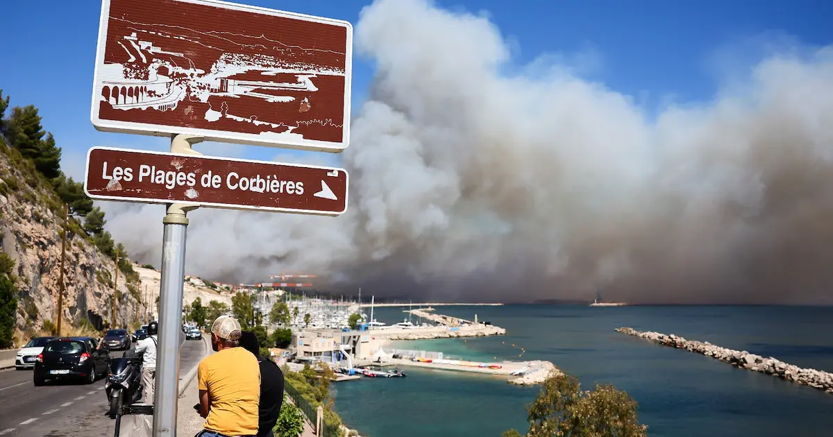 PiotrFr - Pożar w Marsylii przeszedł dość cicho w mediach. Ponad 750 hektarów, ponad ...