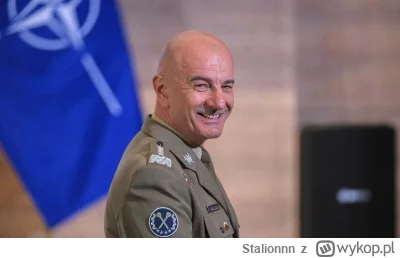 Stalionnn - #bekazpisu #wojskopolskie

Szef Sztabu Generalnego Wojska Polskiego gen. ...