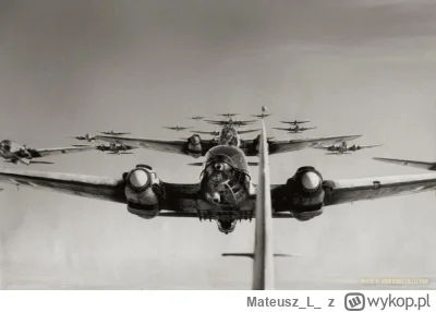 MateuszL - Formacja bombowców Heinkel He 111 front wschodni, data nieznana.

#nocnewo...