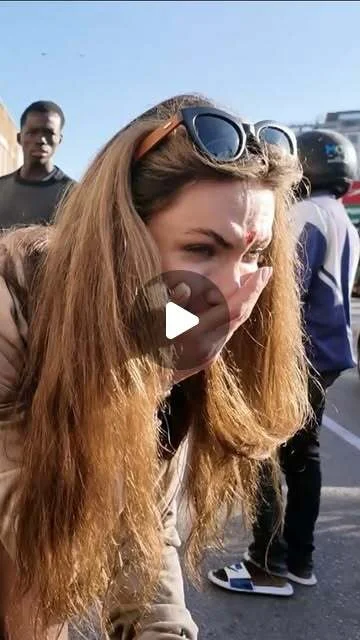 ulegly - Chwilę przed tragedią xD
#wypadek #afrykanskiedrogi #pilkanozna bo to chyba ...