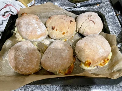 AMBIWALENTNYPSIUR - Bułeczek zrobiłem sześć i mam zamiar je sam zjeść. Nadzienie to m...