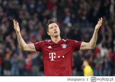 b.....y - #mecz Kto przejmie opaskę kapitana po Lewandowskim i rolę machającego łapam...