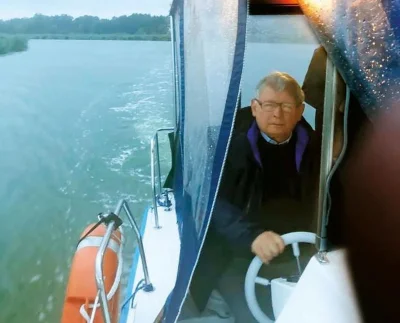 Deren - #heweliusz #kaczyński

Serial "Heweliusz". Całkiem ciekawe kino.