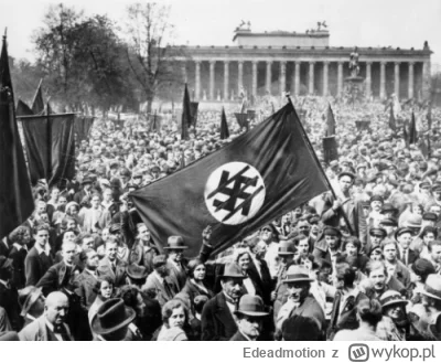 Edeadmotion - @Marek_B: antynazistowska demonstracja 1 kwietnia 1932 roku. Swastyka p...