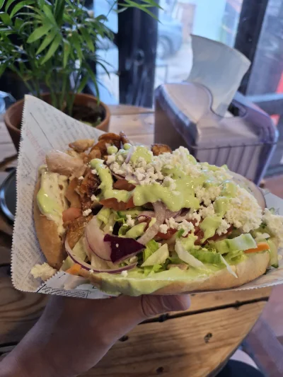 Wachatron - #kebab #jedzzwykopem 

 W końcu przestalo padac i mozna bylo wyjść :) Psz...