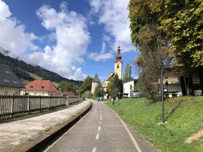 ChlopoRobotnik2137 - Pierwsze miasteczko po wyjezdzie ze Słowenii