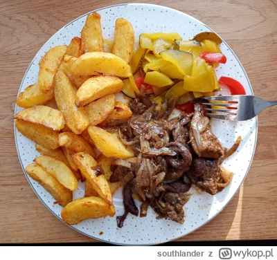 southlander - Obiadek. Pieczone w airfryerze ziemniaczki, do tego gęsia wątróbka scyb...