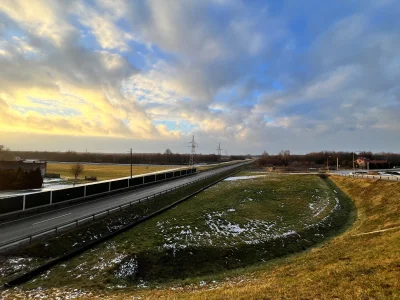 krabozwierz - 993 + 36 = 1 029

Ah śmiek, here we go again (╯°□°）╯︵ ┻━┻

W tym tygodn...