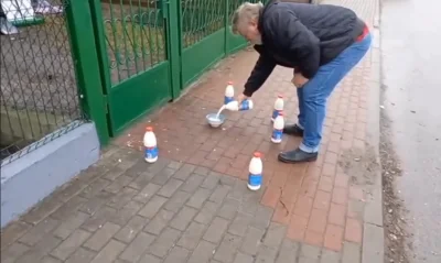 kamil-tika - Prosze pod bramka na czesc denata ulozyc mleczny pentagram
#kononowicz