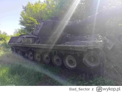 Bad_Sector - Zniszczony Leopard 1A5, nie przypominam sobie, żebym wcześniej trafił gd...