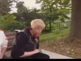 ZbigniewUSA - gdyby kobru szła do przodu to by robiła a'la strymy z DPS-u tego typu
k...