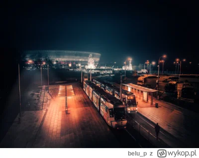 belu_p - Rzadki widok niewykolejonych tramwajów. Wrocław 2077, koloryzowane.

#wrocla...
