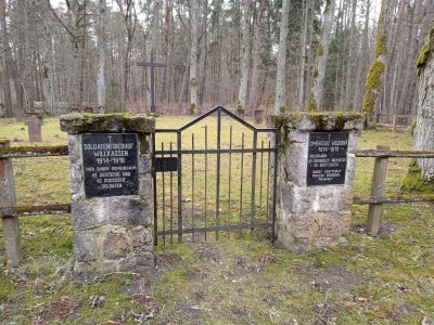 M4rcinS - Cmentarz koło wsi Wilkasy (między Oleckiem, a Raczkami) z okresu I wojny św...