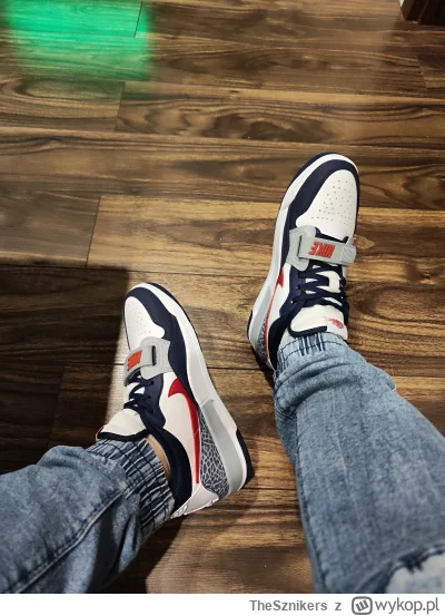 TheSznikers - Po kilku przygodach z #dpd w końcu dotarły moje pierwsze Jordany (｡◕‿‿◕...