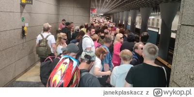 janekplaskacz - #metro Młociny #warszawa teraz. To pierwsza stacja metra, co będzie d...