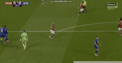 uncle_freddie - XD As kier Gueye za uderzenie w twarz kolegi z własnej drużyny ft. Pi...