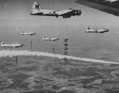 gejfrut100 - bombowce b17 us airforce gruzujące Donauwörth w niemczech
#drugawojnaswi...