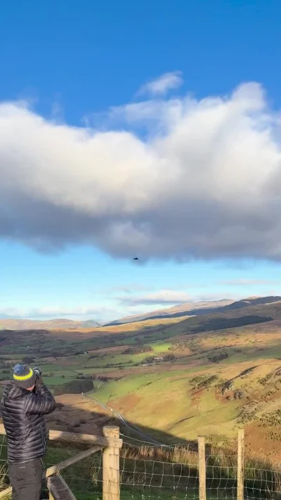 Badmadafakaa - Amerykański myśliwiec F-15E przelatujący przez Pętlę Macha w północnej...