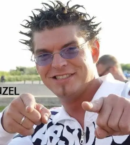 myk-myk-myk - ciekawostka w przerwie:
Denzel Dumfries nosi imię na cześć Denzela, ulu...