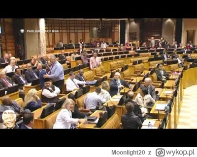 Moonlight20 - Zobaczcie jak wyglądają obrady w ich parlamencie xD