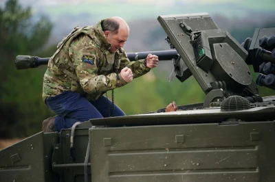 JPRW - Brytyjski minister obrony Ben Wallace odwiedził ukraińskich żołnierzy szkolący...