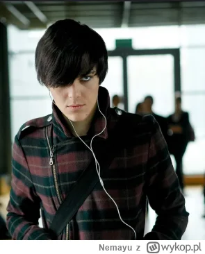 Nemayu - @w-myslach-wyruchalem-wszystko: To teraz przypomnij sobie film "Sala Samobój...