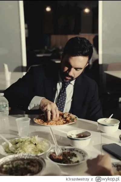 k3razdwatrzy - #usa 🇺🇸 #newyork #prezydenciusa #indie #streetfood Mirasy, czy waszy...