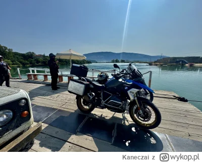 Kaneczai - A tutaj albański prom, kto oglądał top gear albania może go kojarzyć :D