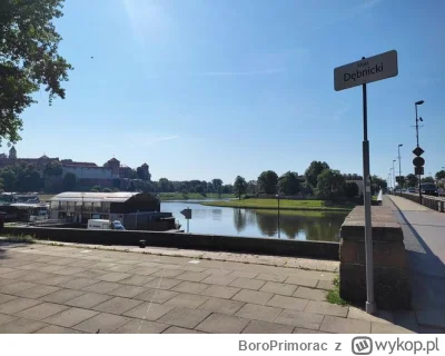 BoroPrimorac - Właściwie to od czego oni zginęli i czemu to auto jest az tak rozwalon...