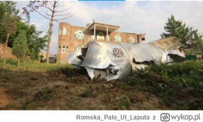 RomskaPaloUl_Laputa - Poniżej wrak myśliwca Rafale, francuskiej produkcji, którego 3 ...