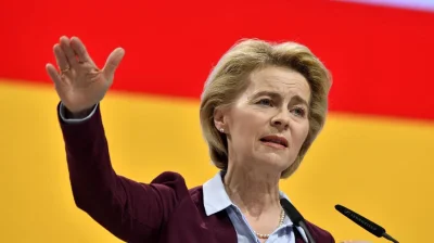 tmtm - @bleblebator: Są dla lewicy "saluty" metafizyczne i są "saluty" Elona.