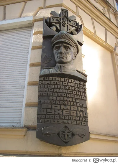hugoprat - Tablica upamiętniająca Romana Szuchewycza, umieszczona na budynku przy uli...