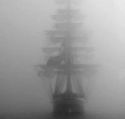 BozenaMal - Enigmatycznie 
#statek #fotografia