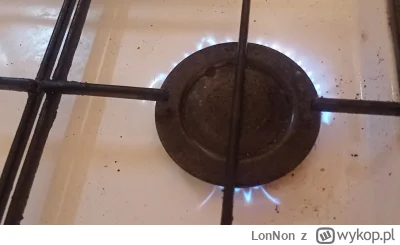 L.....n - Tak wygląda płomień w mojej kuchence...Dysza w środku ma pełen przelot... P...